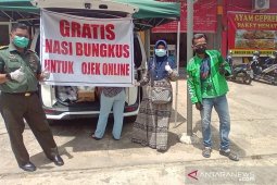 Denkesyah 06.04.01 Samarinda Pelopori Makan Siang Gratis Driver Ojol
