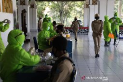 1.977 Praja IPDN diperiksa kesehatannya terkait wabah COVID-19