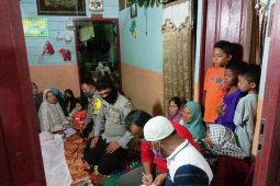 Jenazah balita warga Sibolga ditemukan terapung di kolong rumah
