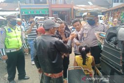 Forkopimka Batang Toru bagikan seribuan masker