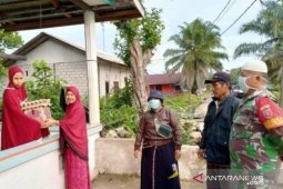 Babinsa Penajam sisihkan gaji bantu ODP
