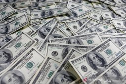 Dolar Amerika melemah di tengah sejumlah data ekonomi terbaru