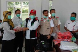 Dinkes Majalengka distribusikan APD dan alkes ke puskesmas