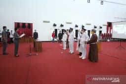 Karolin lantik 46 kades secara online