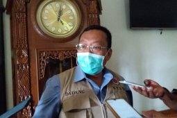 Bupati Situbondo positif COVID-19, sembilan orang kontak erat jalani swab test