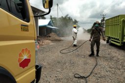 SKK Migas-PetroChina lakukan disinfeksi di Tanjabbar untuk  cegah penyebaran COVID-19