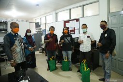 Basuki senang terima sembako dari Pemkab Tanah Laut