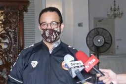 Anies : Penertiban pelanggar PSBB hari pertama persuasif