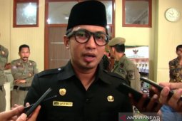 Bupati PPU imbau warga tetap di rumah