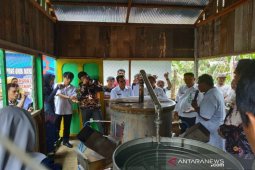 Lapsus Hari Jadi Kabupaten Balangan ke 17 - Pemerintah terus berupaya tingkatkan kualitas karet Balangan