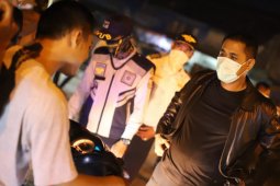 Warga masuk Tanjung Balai diperiksa suhu tubuh cegah COVID-19
