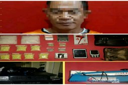 Polda Kalsel ringkus sopir yang miliki 439,88 gram narkotika