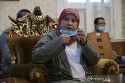 Anggota DPR serahkan bantuan paket sembako BNPB untuk Cianjur dan Bogor