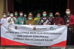 FK-LJKD serahkan bantuan APD ke RSUD Ulin