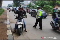 Pelanggar PSBB Jakarta disuruh pulang ke rumah