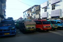 Warga Kecamatan Leihitu keluhkan tarif AKDP naik