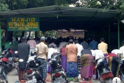 Masjid Kebon Kosong yang tidak kosong
