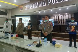 Korlantas Polri beri bantuan sopir angkutan umum terdampak COVID-19