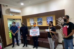 Di Bali,  Pertamina bagikan 50 paket kesehatan untuk lansia