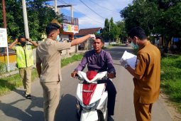 Ke luar masuk Desa Manemeng, warga harus cek suhu badan cegah penyebaran Covid-19