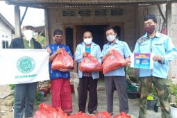 BKPRMI Bangka salurkan bantuan sosial 225 paket sembako
