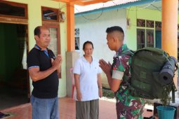 Prajurit Satgas TMMD pamitan, warga Dusun Jonti terharu