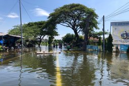 Banjir Kali Lamong rusak 12 jalan utama di Gresik