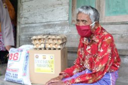 Polres Aceh Tengah rutin bagi sembako bantu warga kurang mampu