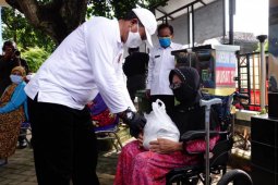 Pemkot Madiun salurkan bantuan bahan pangan bagi warga terdampak COVID-19