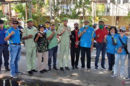 PSMTI Kalsel gelar penyemprotan disinfektan dan bagi 1.000 masker