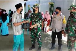 Kodim 1008/Tanjung gelar bakti sosial bagi warga terdampak COVID - 19