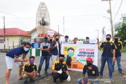 Tanggap COVID-19, BNDHSS bagikan masker, vitamin gratis dan paket sembako