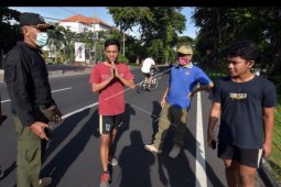 Inspeksi warga yang tidak memakai masker