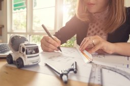 Kisah perjalanan para "engineer" perempuan berkecipung dunia yang identik dengan pria