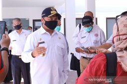 Gubernur Erzaldi bagikan sembako ke nelayan terdampak COVID-19