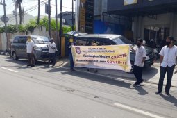 Bappeda Gorontalo bagikan masker ke pengguna jalan