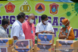 F-NasDem salurkan paket Ramadhan ke petugas COVID perbatasan