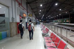 Daop 7: Layanan kereta api lokal masih beroperasi
