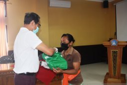 Pemkab Badung salurkan donasi "Forum Tanggung Jawab Sosial Perusahaan"