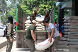 Pemkot Tangerang-Baznas distribusikan bantuan beras ke 1.014 RW