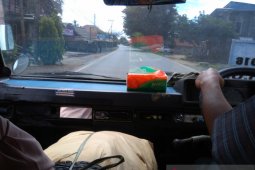 Lalulintas angkutan umum hulu sungai lengang