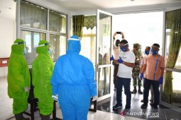 Bupati Tapteng tinjau kesiapan dua gedung karantina untuk pemudik