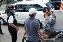 Masyarakat Banjarmasin tingkat kesadarannya  tinggi untuk memakai masker