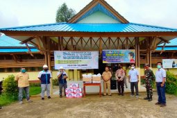 PT Kencana Group Region Sejiram bagikan 1.162 paket sembako