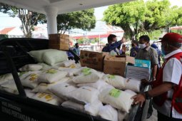 Petani Madiun sumbang 1,2 ton beras bagi warga terdampak COVID-19