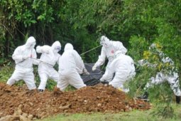 Perilaku pasien COVID-19 tak jujur dan kematian dokter di Surabaya