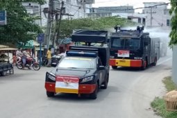 Batalyon B Brimobdasu Tebing Tinggi lakukan penyemptotan disinfektan