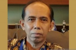 Pakar prediksi ekonomi Kutim turun 2-3 persen