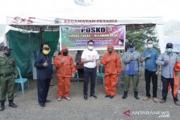 Waspada COVID-19, dr. Delis bantu APD untuk petugas medis dan warga Morowali Utara