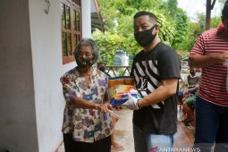 Mercy Barends bantu warga Ambon terdampak pandemi COVID-19